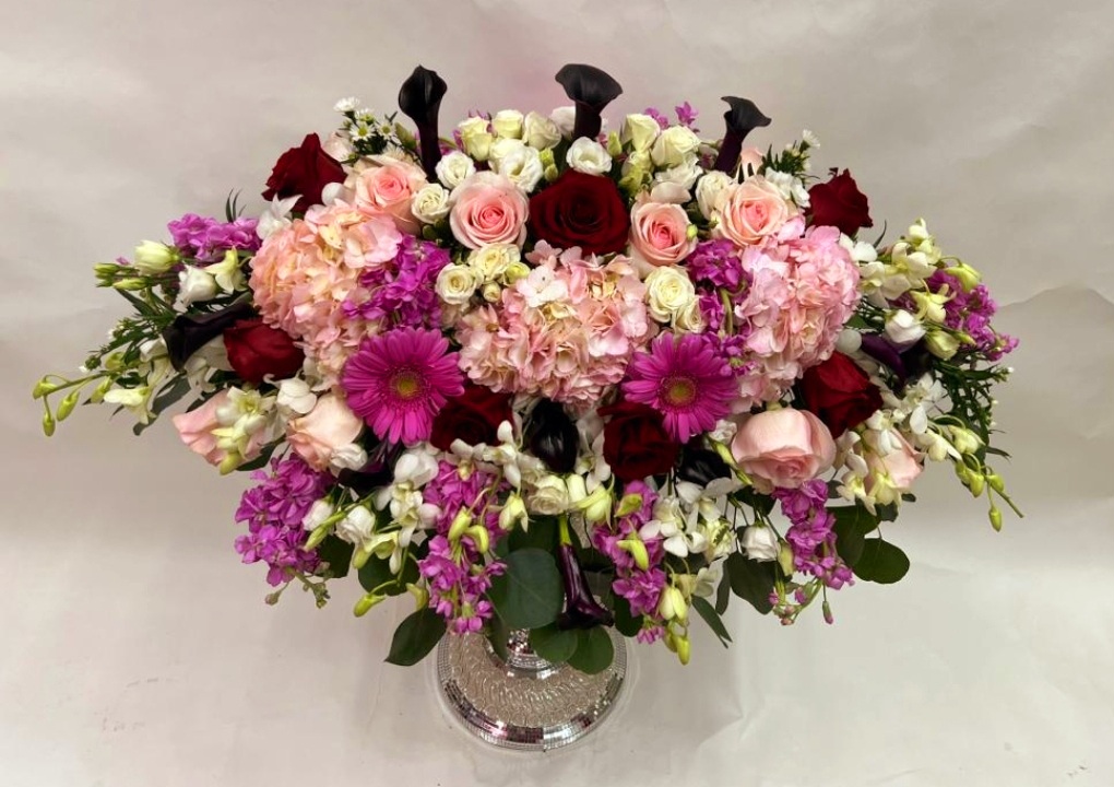 RECEPTION 28 Flower Delivery Brooklyn NY City Line Florist