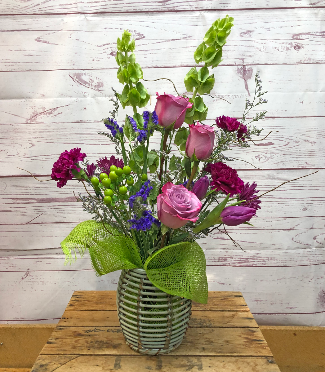 Wicker and Willow Fresh Floral Arrangement in Edwardsville, IL Goff