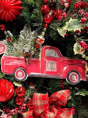 Christmas Wreath with Old Red Truck