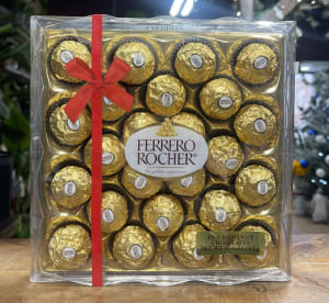 Ferrero Rocher Chocolates (24 pieces)