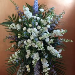 Blue & White Standing Sympathy Spray