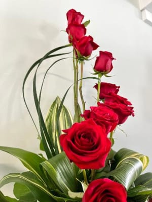 Artistic Dozen Roses Flower Bouquet