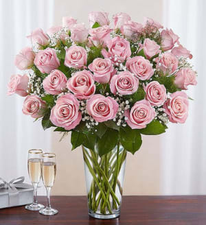 Dozen Beautiful Pink Roses Arranged Flower Bouquet