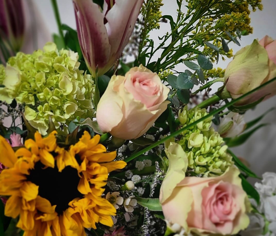 Stem to Petals Flower & Gift Studio Flower Arrangements, Flower