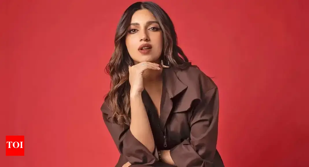 Breaking news headline image