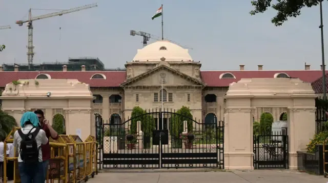 Breaking news headline image