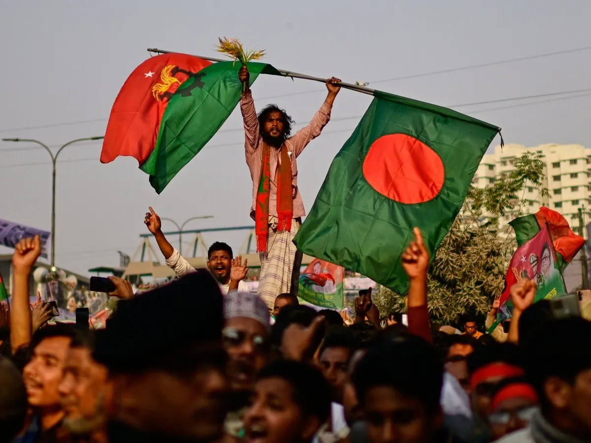 Breaking news headline image