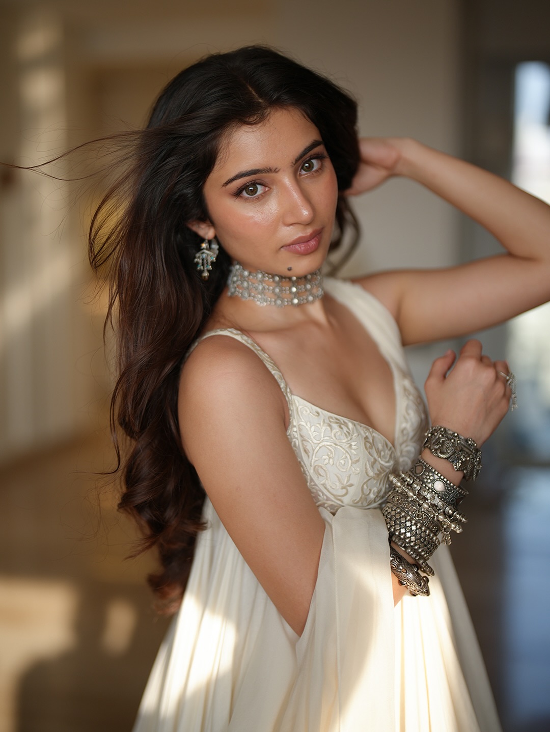 Breaking news headline image