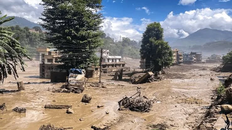 नेपाल में अगले 3 दिन भारी! चीन ने दी 'बैरियर लेक' फटने की चेतावनी; विदेश मंत्री जयशंकर ने बुलाई आपात बैठक