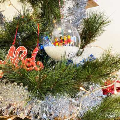 Boules de Noël personnalisable avec mini-figurine Lego