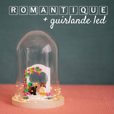 Cake Topper Lego figurines mariés personnalisés robe personnalisée Arche romantique fleurs coeur (1)