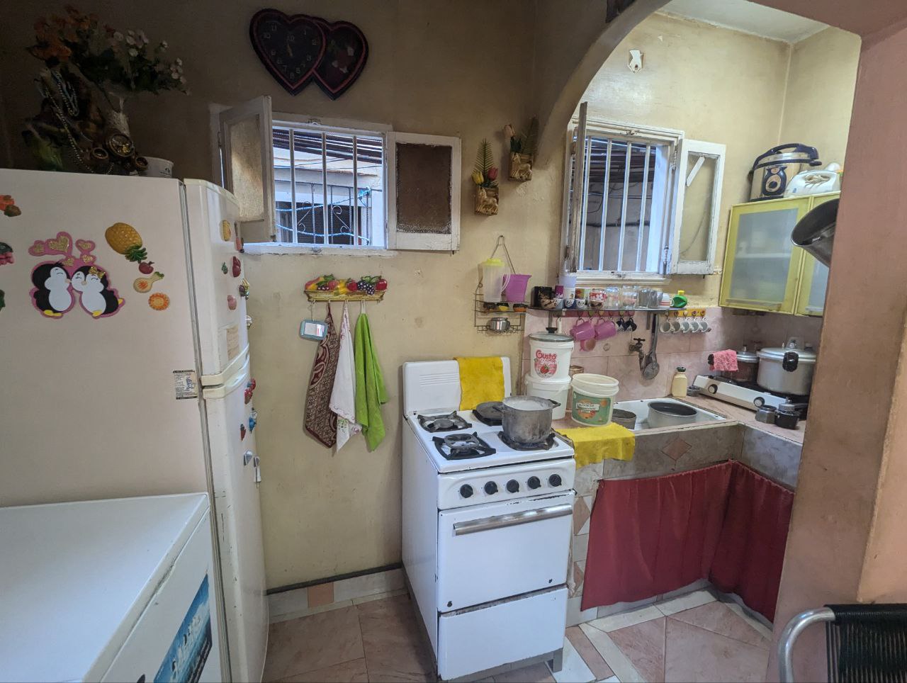 vendo casa en playa buena zona cerca de avenidas 41 y 51 lugar de referencia el fruticuba · foto 3