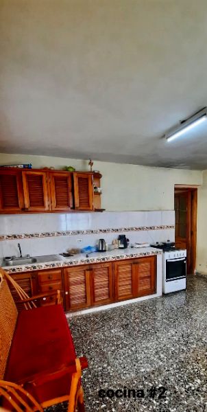 Casa en la lisa con parqueo para 3 carros
