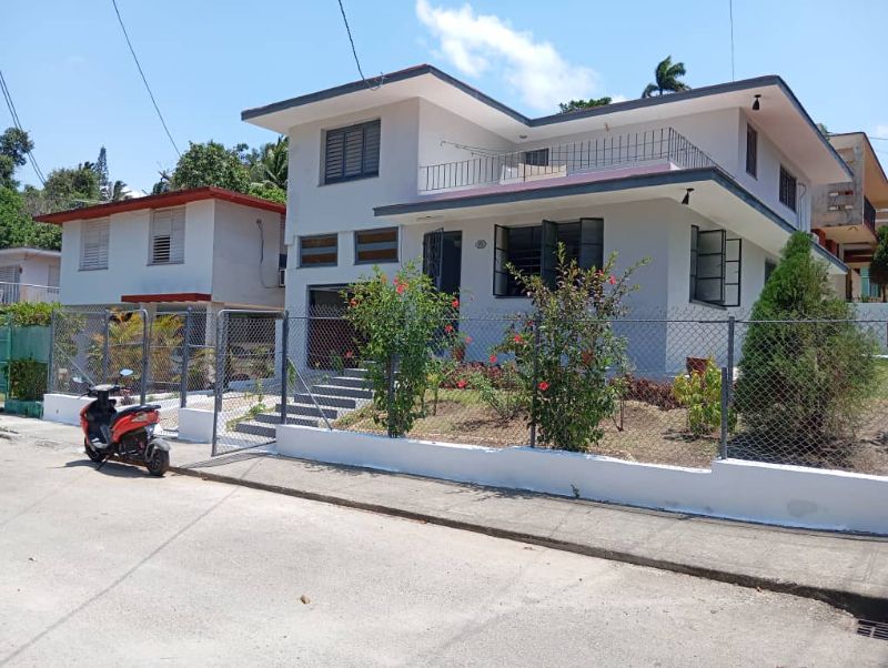 Vendo casa en nuevo vedado · foto 1