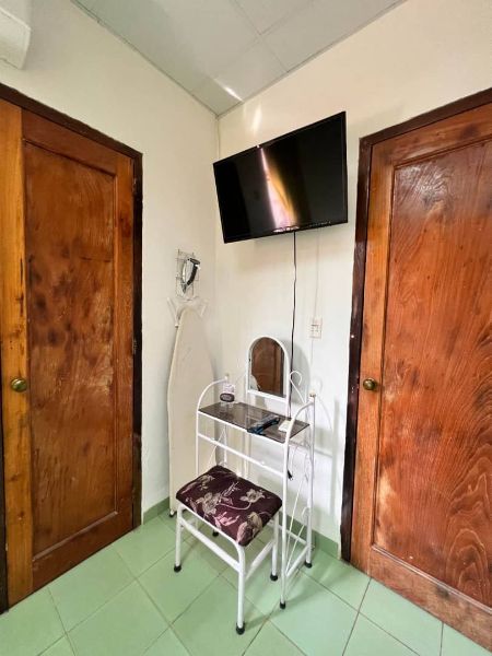 Se vende apartamento en excelente condiciones en el centro histórico de la Habana vieja, excelente para negocio de renta. · foto 8