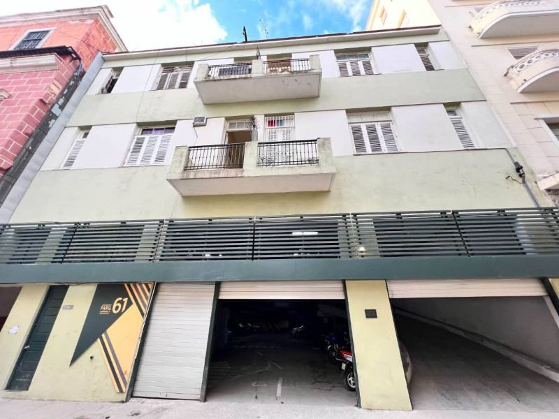 Se vende apartamento en excelente condiciones en el centro histórico de la Habana vieja, excelente para negocio de renta. · foto 11