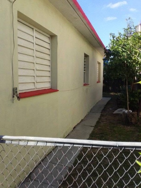 Venta de casa independiente en el Casino Deportivo. Cerro