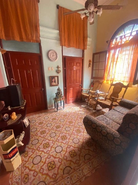 Se vende casa en Centro Habana, se dejan cosas adentro o vacia como usted desee · foto 3