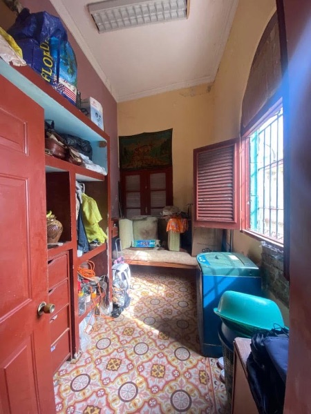Se vende casa en Centro Habana, se dejan cosas adentro o vacia como usted desee · foto 5