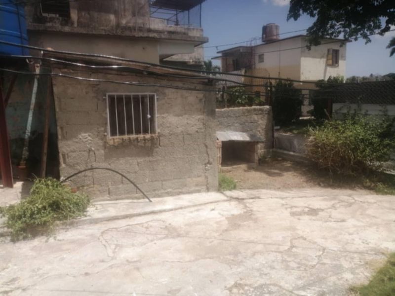 Casa muy buena en la lisa