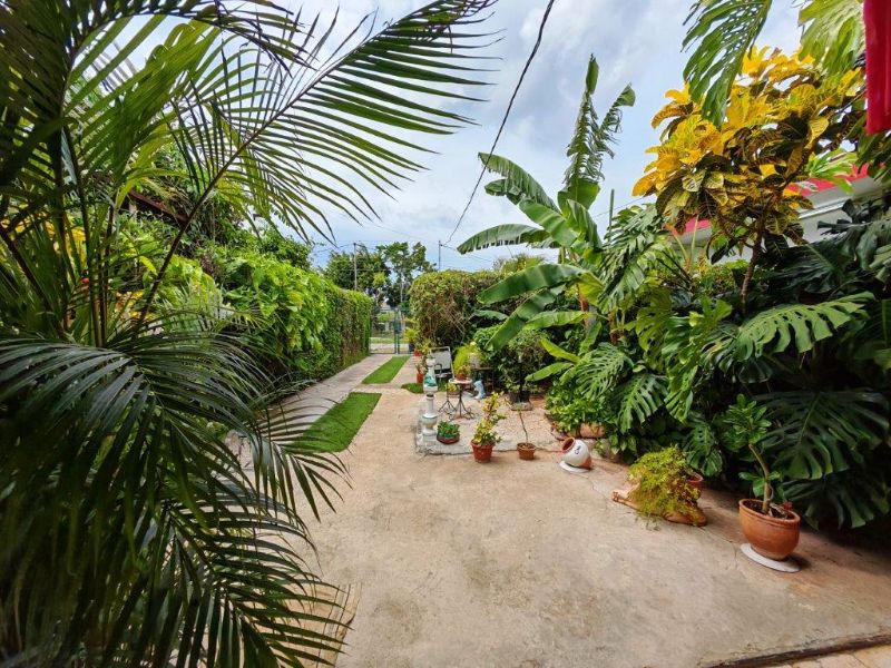 Casa indpndt sin detalle en playa d 3/4,3baños,jardín,garaje....53052463