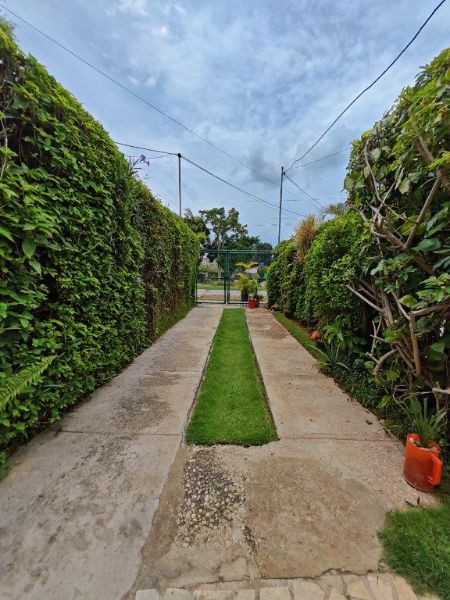 Casa indpndt sin detalle en playa d 3/4,3baños,jardín,garaje....53052463