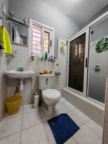 Casa indpndt sin detalle en playa d 3/4,3baños,jardín,garaje....53052463