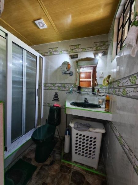 Casa indpndt sin detalle en playa d 3/4,3baños,jardín,garaje....53052463