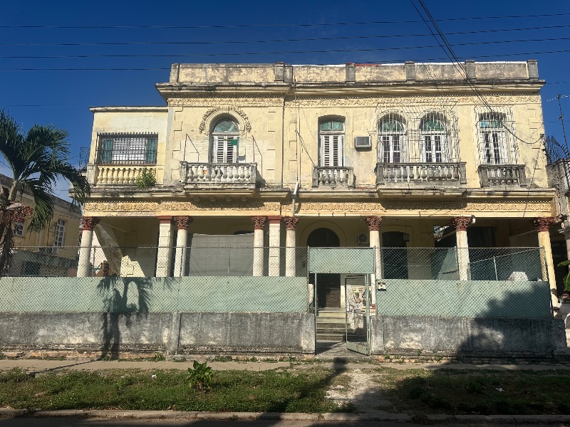 Casa Biplanta en el vedado