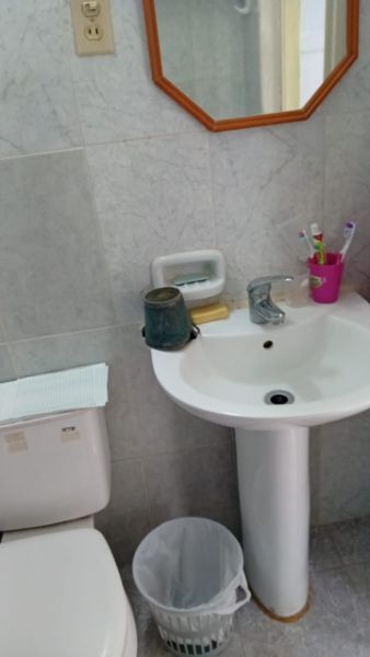 Casa independiente en Cerro + placa libre para 2da planta + documentos en regla