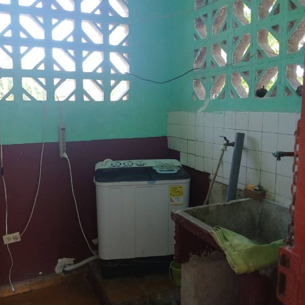 Casa Independiente cerca del semáforo Guanabacoa