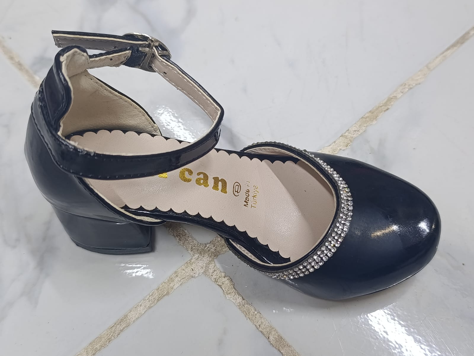 Kids turkey heel shoes