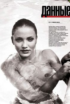 Линдси Лохан случайно показала голую сиську, 2009
