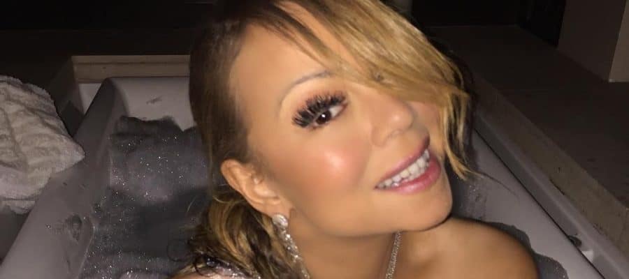 Mariah Carey naked in bathtub