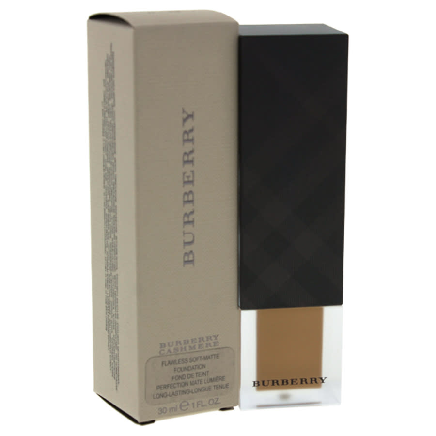 Burberry / Cashmere Flawless Soft Matte Foundation Warm Honey 1.0 oz (30 Ml) In Yellow
