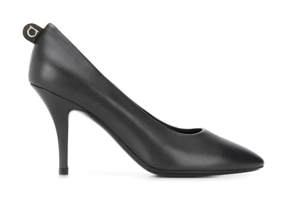 Ferragamo Judy 85 Gancini Pumps In Lambskin Leather In Black