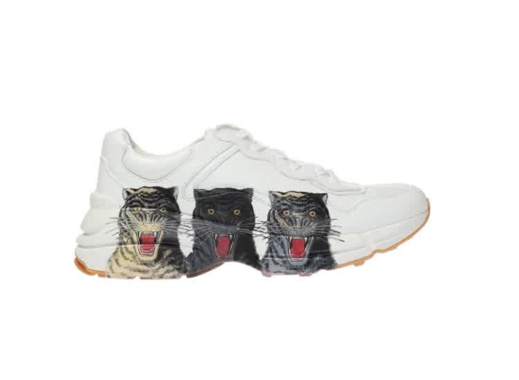 Gucci Mens Rhyton Leaher Tiger Sneakers In White