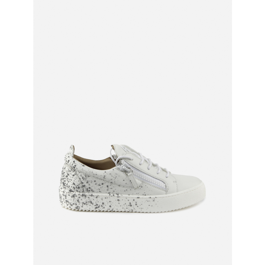 GIUSEPPE ZANOTTI photo