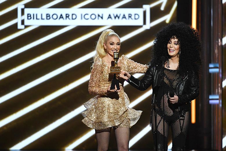 Гвен Стефани, Шер на церемонии вручения музыкальной награды Billboard Music Awards в Ти-Мобайл Арене, Лас-Вегас, 21 мая 2017 г.