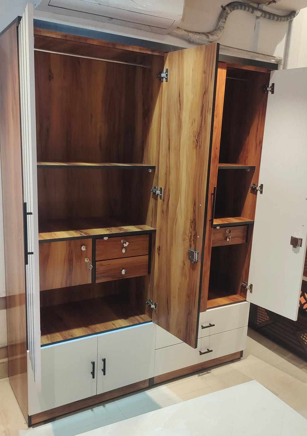 Modern 4-Door Wooden Wardrobe with Mirror Panels & Storage Drawers – Sleek Bedroom Almirah - Image 2