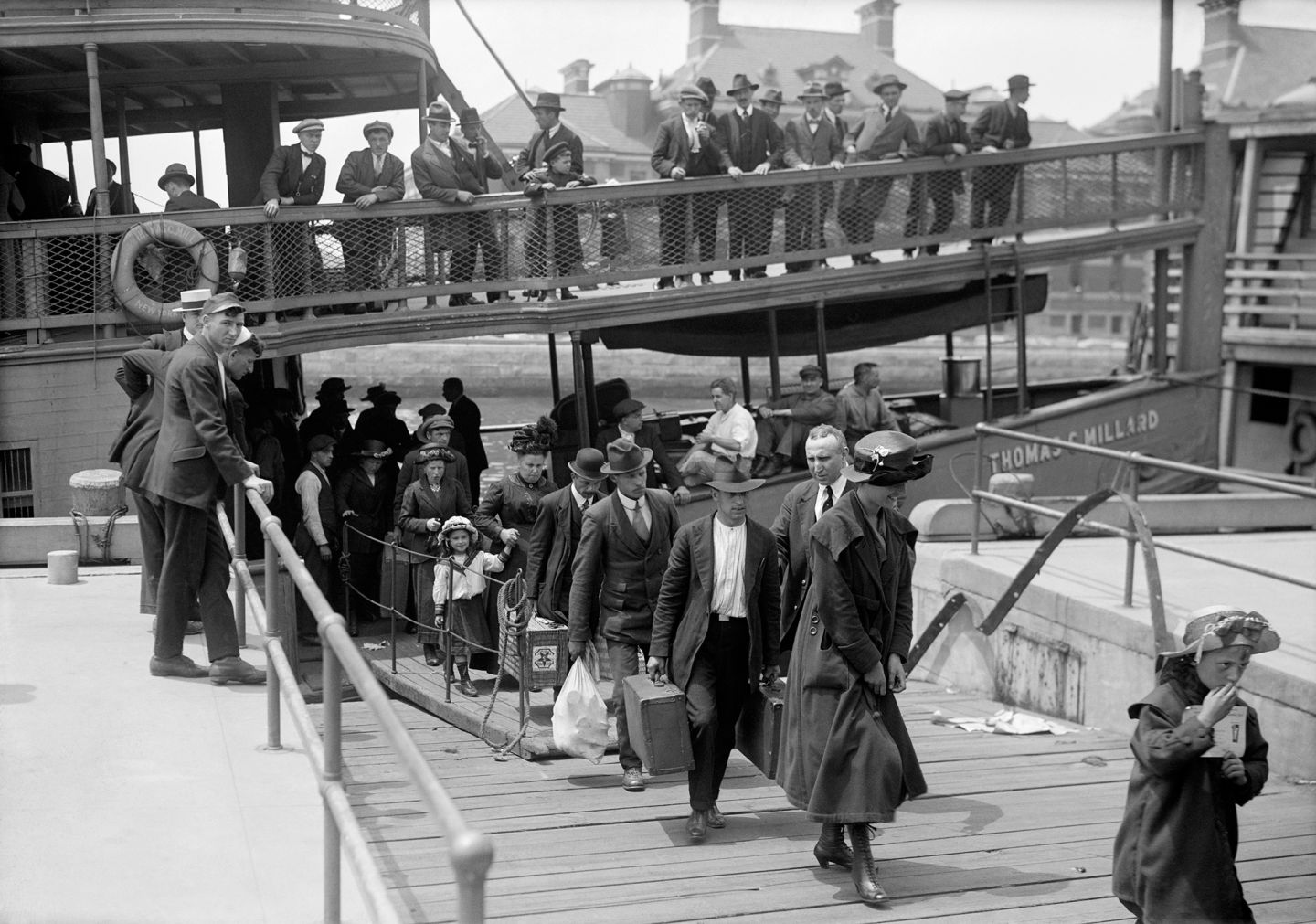 an analysis of ellis island in united states reception center for immigrants for more than 60 years Ellis island immigrants having ended two years previously she was probably more than aware that her chance of finding success in the united states. an analysis of ellis island in united states reception center for immigrants for more than 60 years Ellis island immigrants having ended two years previously she was probably more than aware that her chance of finding success in the united states.