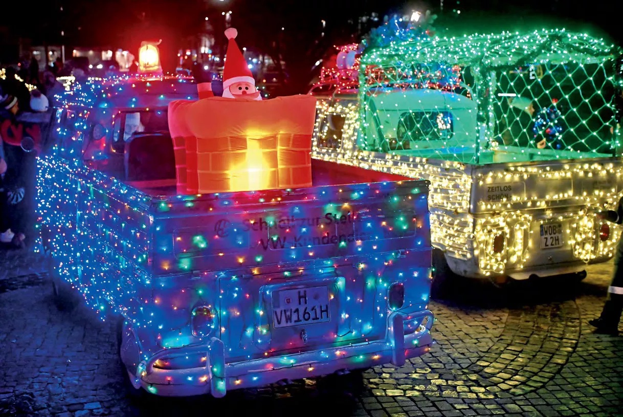 Twinkle-Light-Cruise - Bullis bringen Weihnachtsstimmung