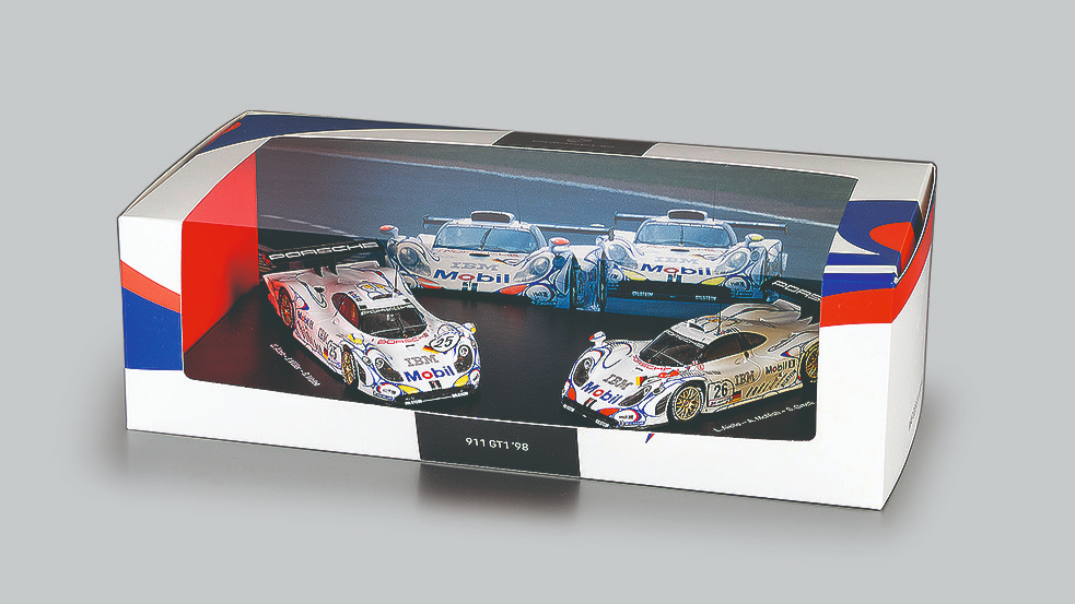Porsche 911 GT1 (996) #17 Marlboro 1:18 - UT Models - Modélisme