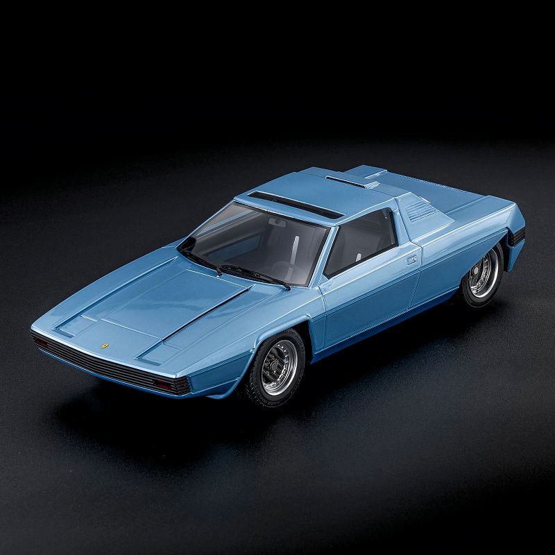 TOP Marques enthüllt Rainbow-Überraschung von Bertone | MODELLFAHRZEUG