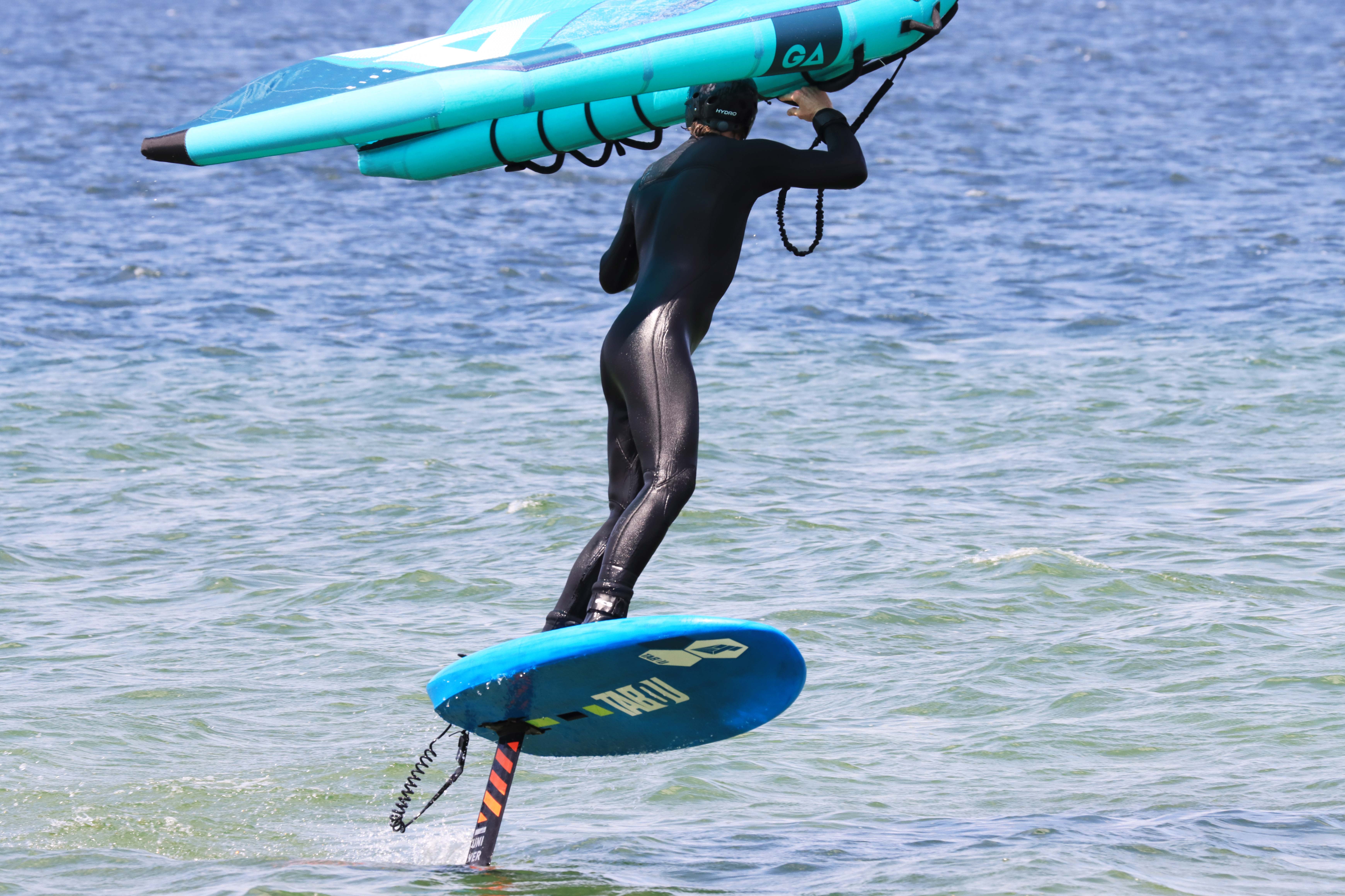 Tabou Pocket Air - the wingfoil board in the test | SURF