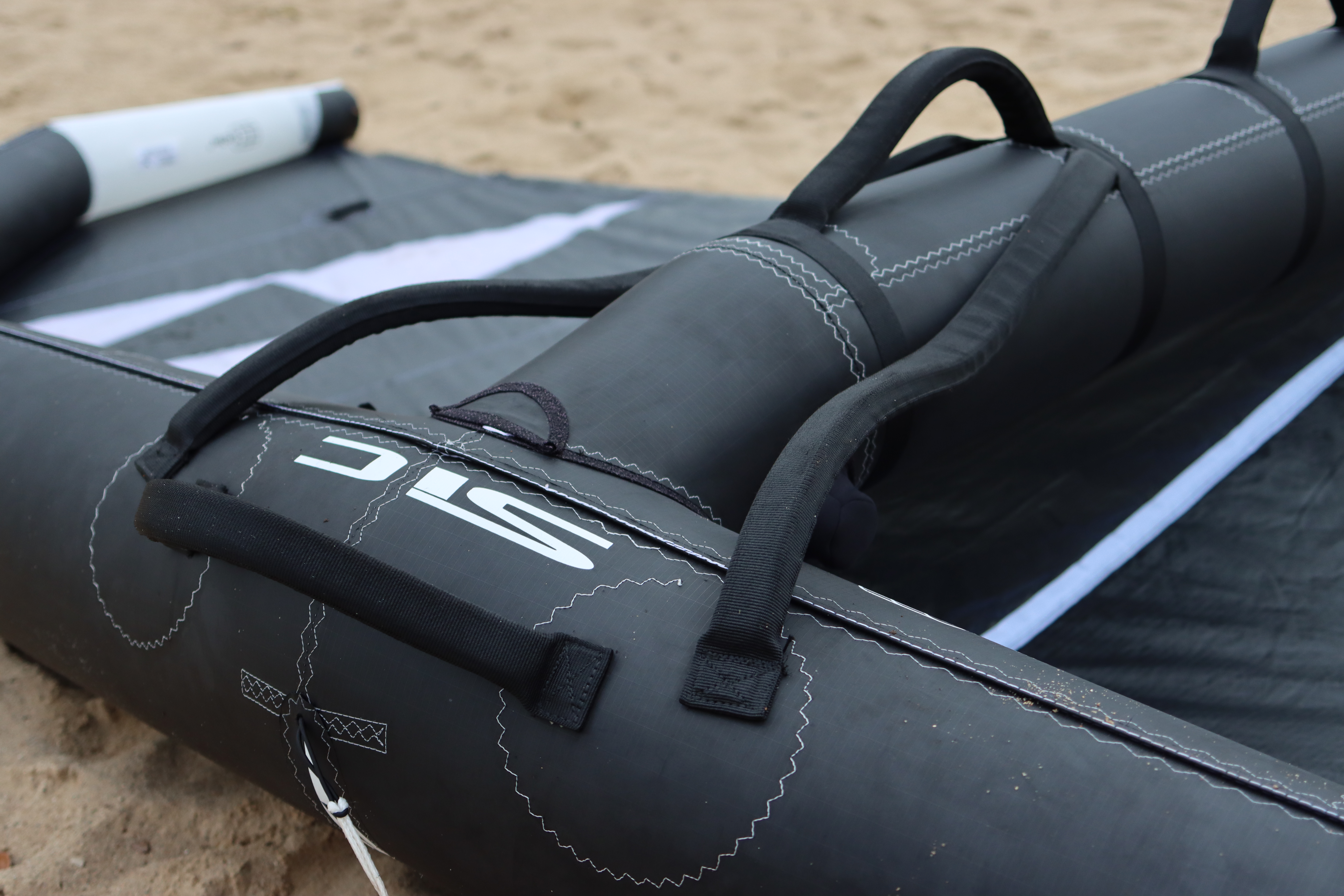 SIC Raptor - the all-round wing from Maui put to the test | SURF