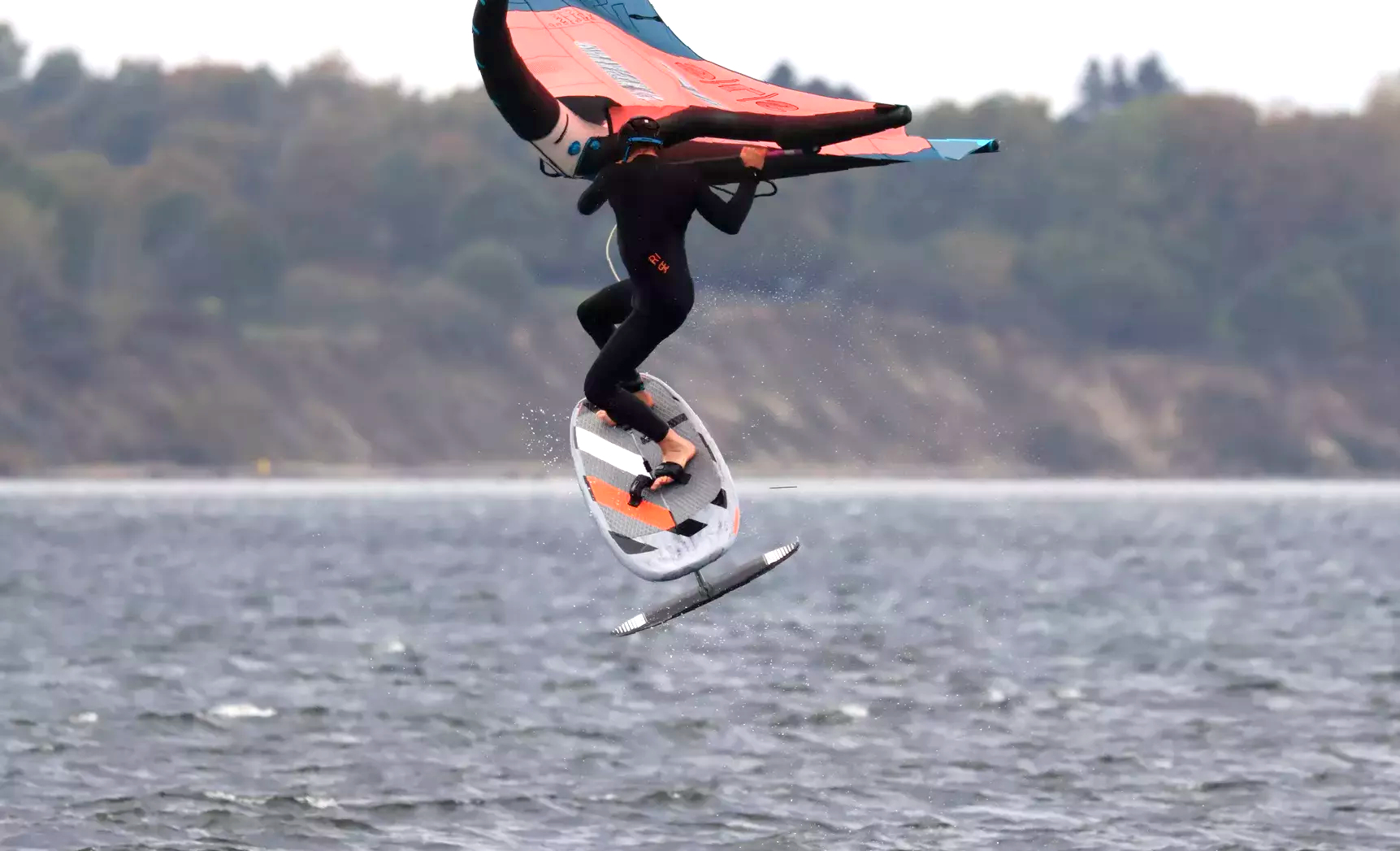 Test: RRD Beluga LTD - one of the lightest wingboards on the 
