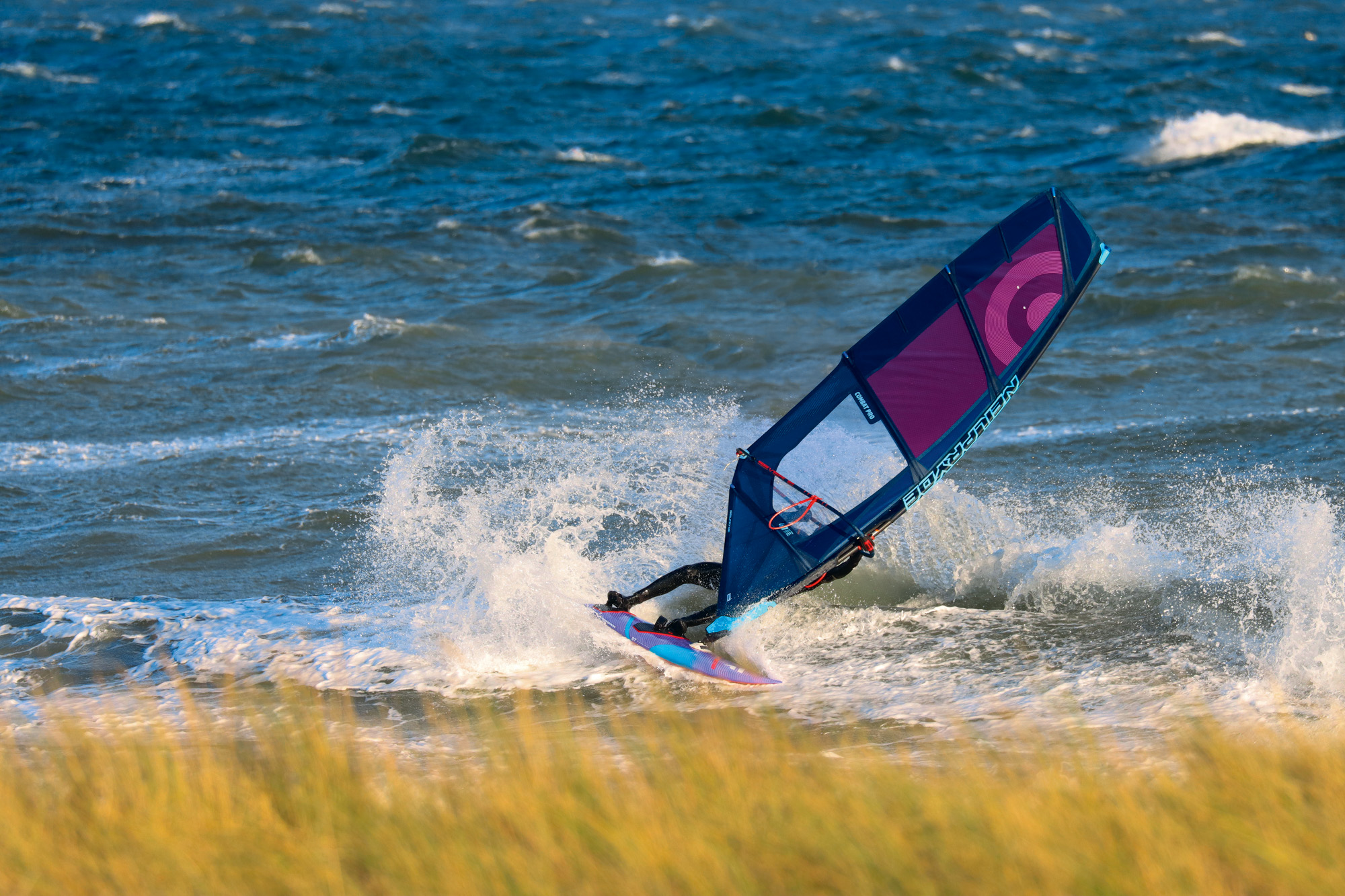 Wave sail 2023: NeilPryde Combat Pro 4.7 in the test | SURF
