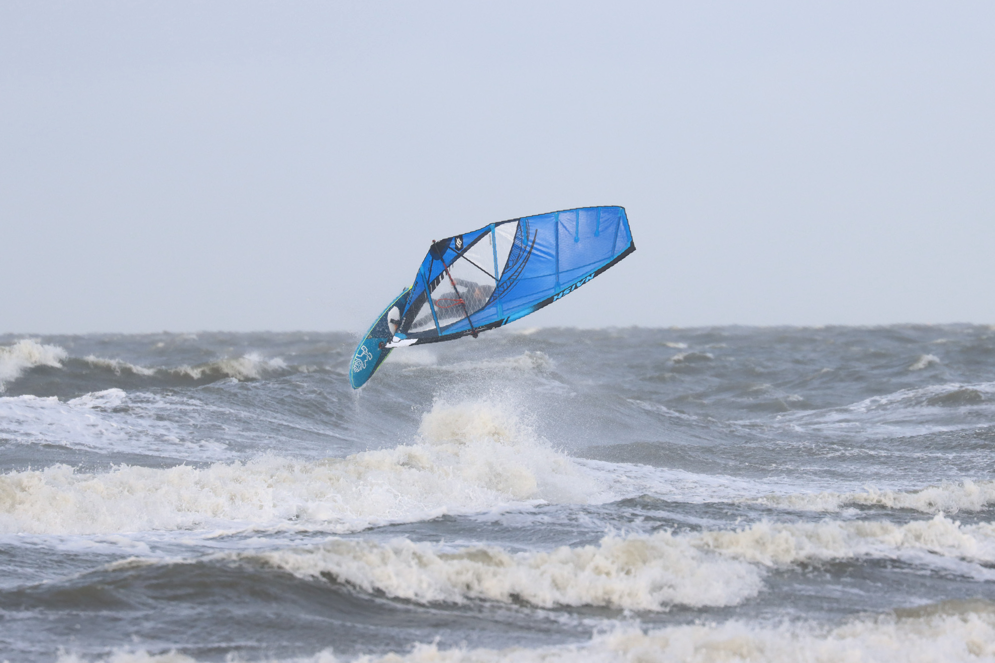 Wave sail 2023: Naish Force 4 4.7 in the test | SURF Wave sail 2023: Naish Force 4 4.7 in the test | SURF
