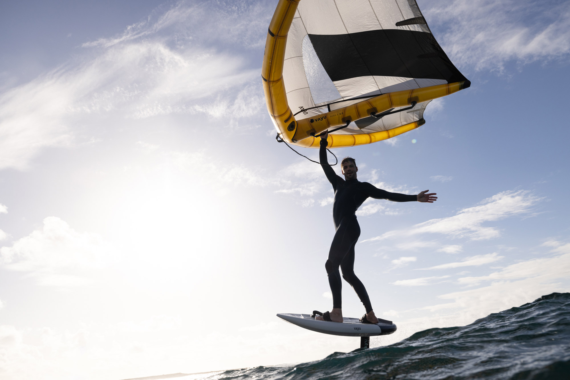 Vayu Aura X: New top wing made from Aluula | SURF